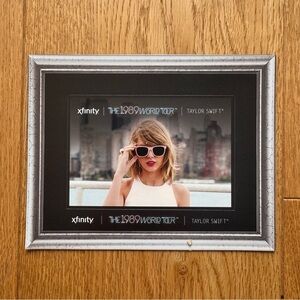 TAYLOR SWIFT 1989 World tour VIP Magnet